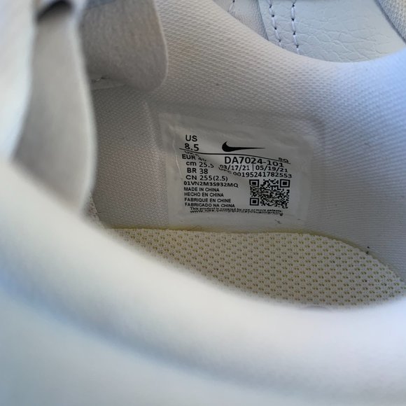 Air Force 1 Fontanka - Picture 3 of 5